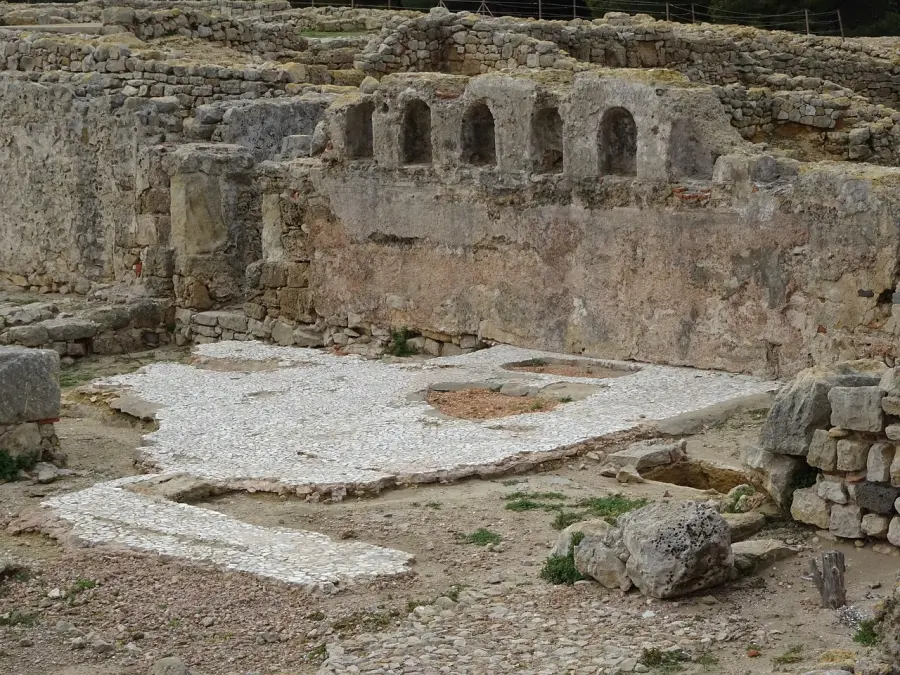 Area archeologica abbandonata: Pozzuoli resta in attesa di interventi